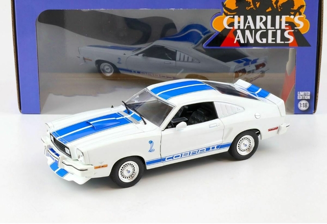 Ford Mustang Cobra Ii Jill Munroe'S 1976 Charlie's Angels Greenlight 1/18