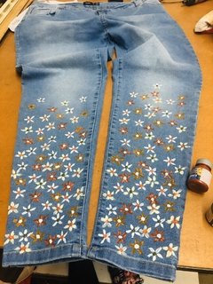 Imagen de Jeans bordados a mano o pintados