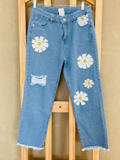 Jean mom con roturas - comprar online