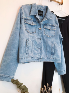 Campera de Jean con tachas en internet