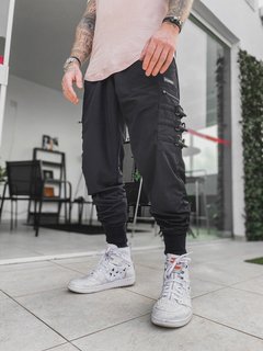 Calça TECH BLACK JOGGER na internet