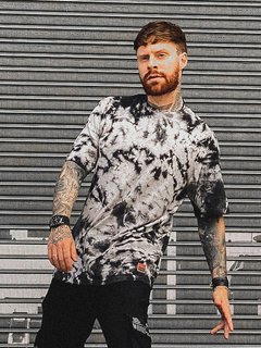 Camiseta Oversized BLACK TIE DYE