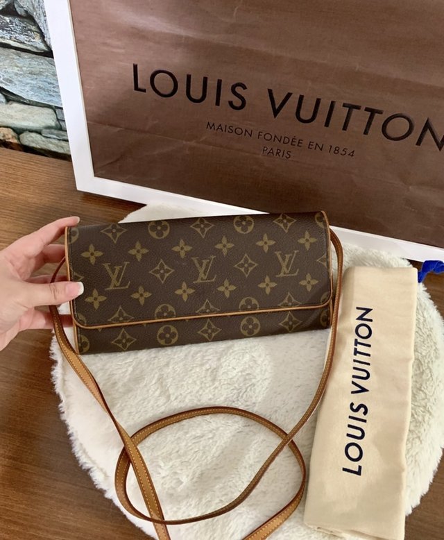 Bolsa Pequena Louis Vuitton