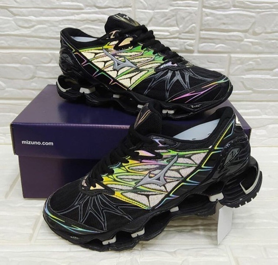 Tênis mizuno camaleão pro 7