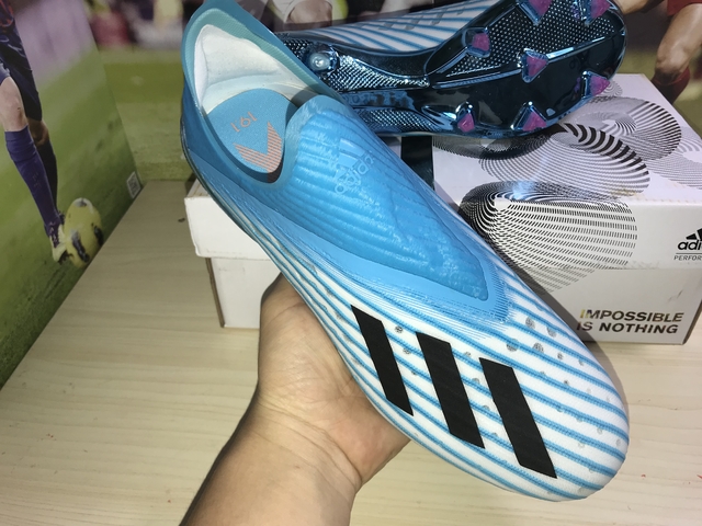 Chuteira Adidas de campo 11 X 19 FG sem cadar o AZUL