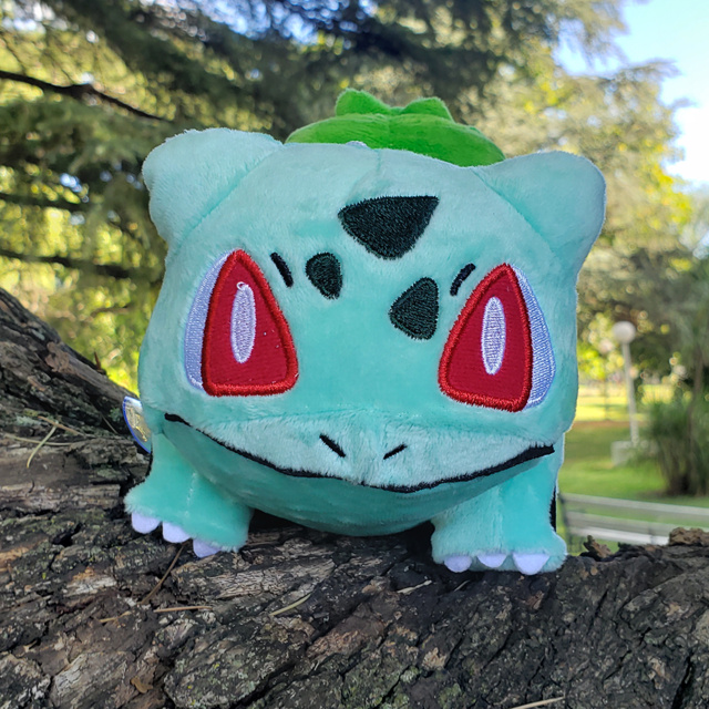 Bulbasaur de peluche sale
