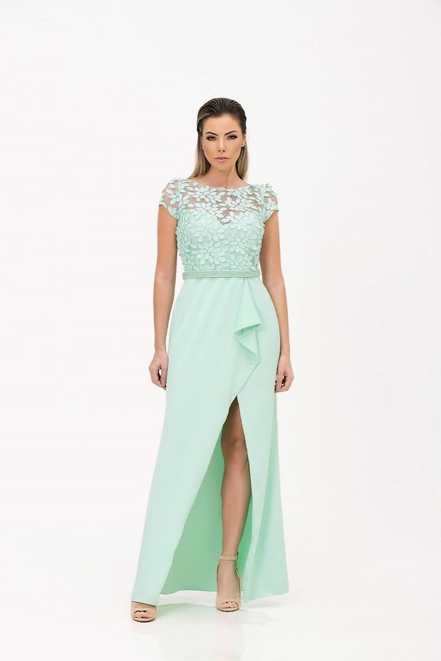 Vestido de crepe hotsell com tule bordado