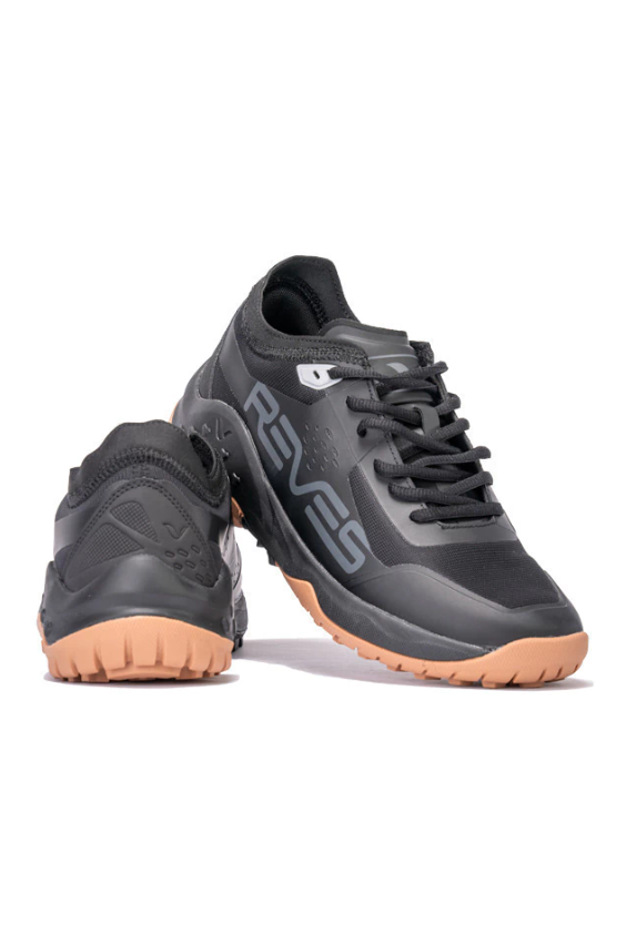 ZAPATILLAS BOTINES TARTANERAS PARA HOCKEY REVES HYDRA NEGRAS