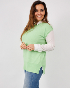 9666 / Chaleco liviano Ideal Para Usar C/camisa - comprar online