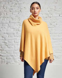 4902-P / Poncho Liso Cuello Volcado