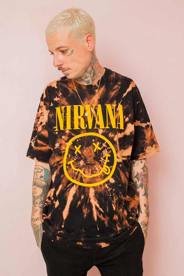 Camiseta Tie Dye Preta Nirvana