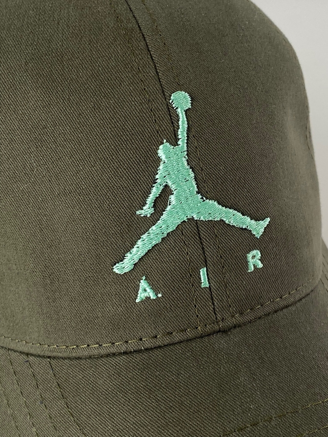 Gorra Jordan verde militar con verde agua - Puebla