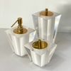 Kit de banheiro 3 Peças em resina Torre Cristal pérola com Dourado