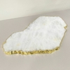 Bandeja pedra quartzo branca com borda dourada 34cm x 46cm