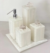 Kit de banheiro 4 peças + bandeja 24x24 em resina madrepérola com puxador em pedra quartzo com cromado