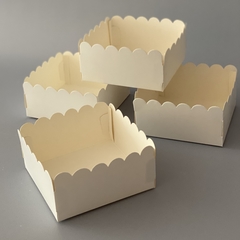 Pack x 15 u BANDEJITAS SWEET (12x12x5 cm) - comprar online