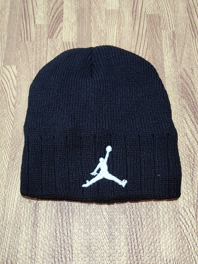 Gorro Beanie Jordan negro V41 CHICAGO.FROGS
