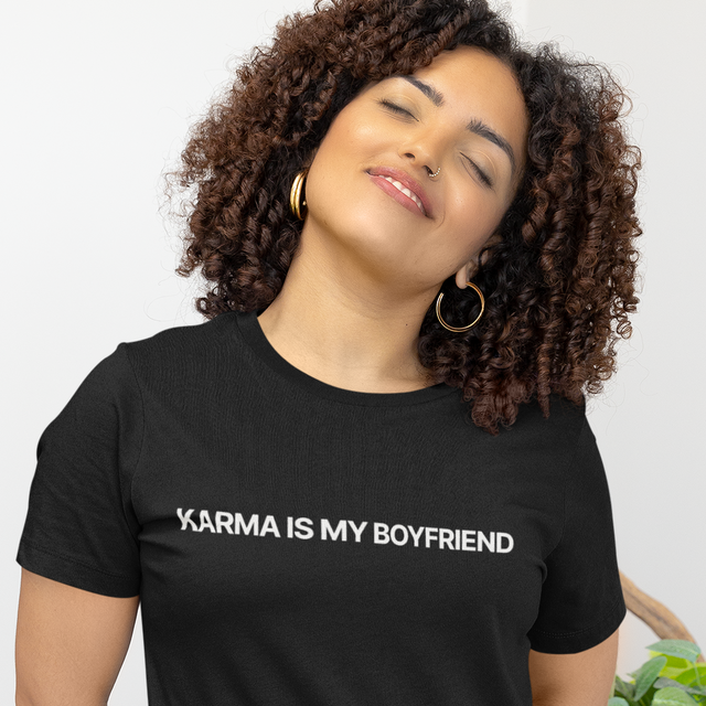 Camiseta Preta Karma