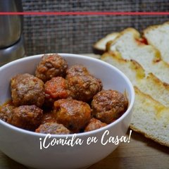 Mini Albóndigas con Salsa de Tomate