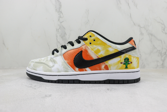 Dunk SB Low Tie Dye Raygun White DAIKAN