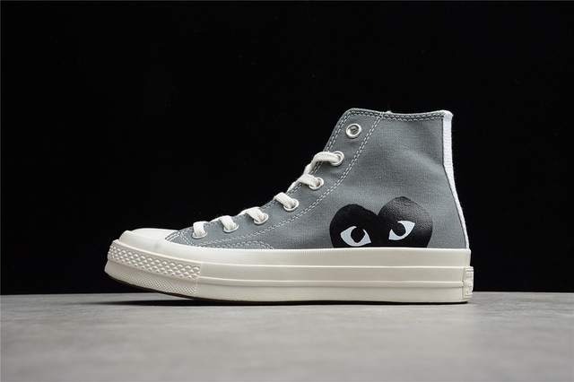 Comme des garcons 5.5 en español online