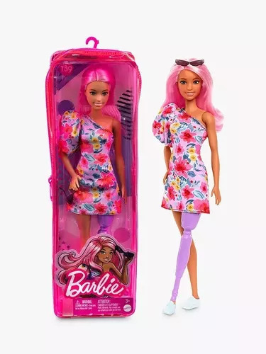 Barbie articulada 2020 sale