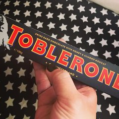 Toblerone Dark Tiny - Importado da Suíca