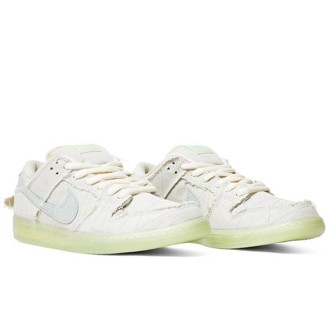dunk low mummy pre order