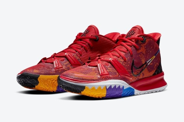 Kyrie 7