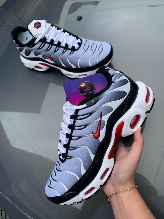 Air max plus branco e clearance cinza