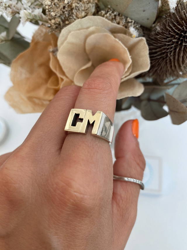 Anillos de plata y oro con iniciales hotsell