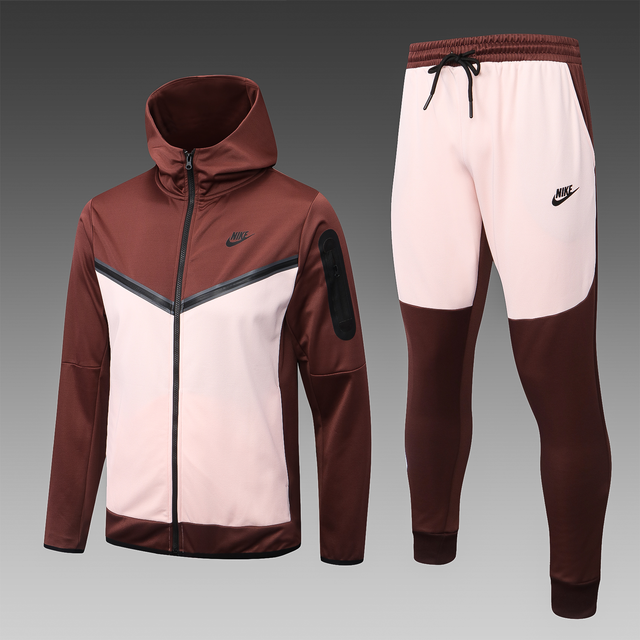 Conjunto de Moletom Nike Sportswear Tech Fleece Marrom