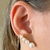 Brinco Ear Cuff de Pérola e Cristal Folheado em Ouro 18k