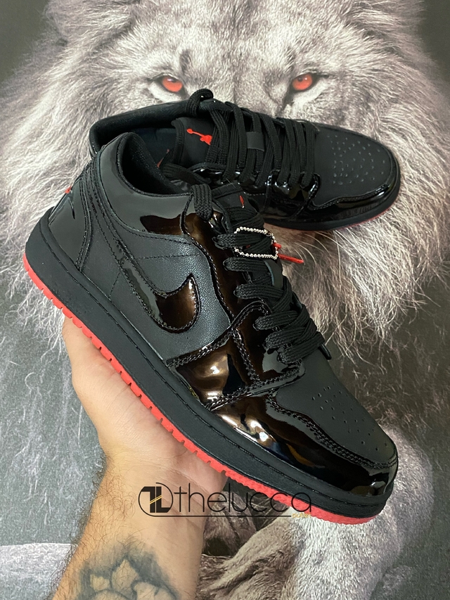 Air outlet Jordan 1