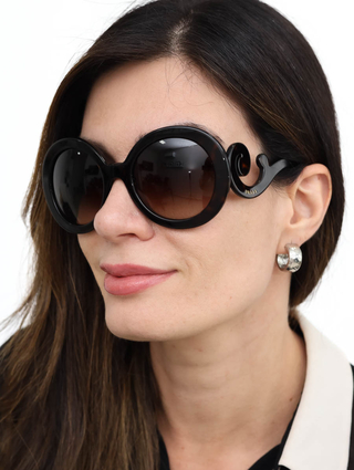 Óculos de Sol Prada Baroque SPR 27N - comprar online
