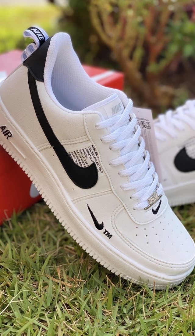 TÊNIS AIR FORCE ONE UTILITY BRANCO COM PRETO AF1