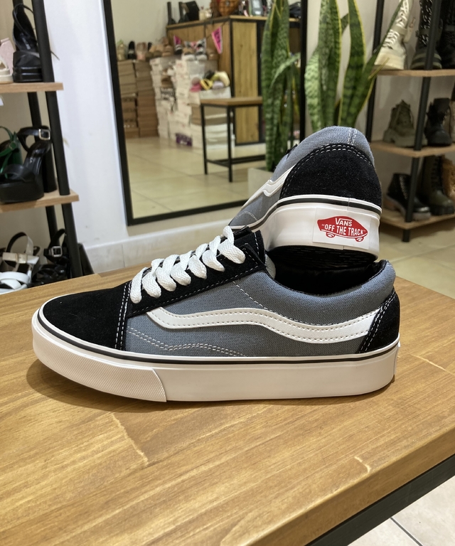 Zapatillas Vans Grises - Comprar en MARIA PE