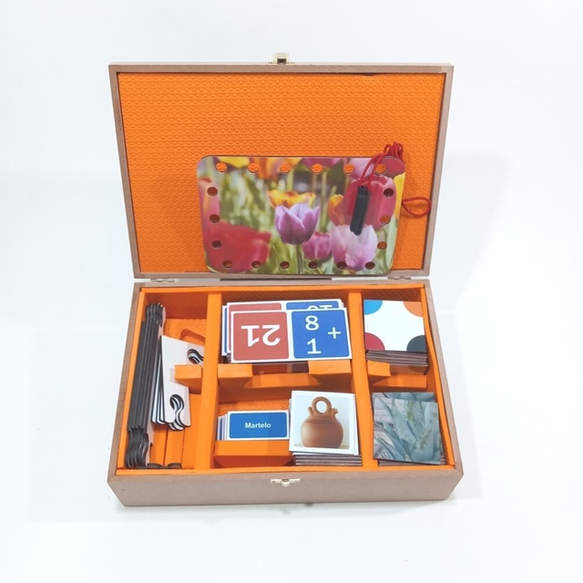 Kinder-Fix, um jogo de memória com caixa em ótimo estad