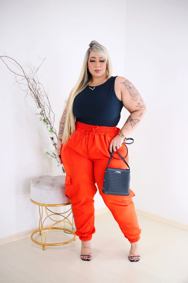 Calça Feminina Jogger Cargo Plus Size