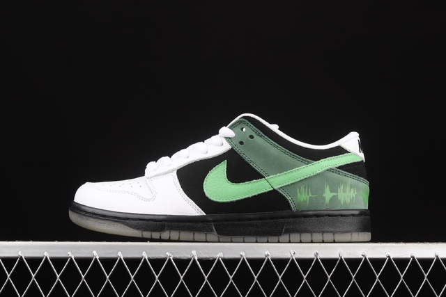 Nike Dunk Low Premium SB C K Fire Store
