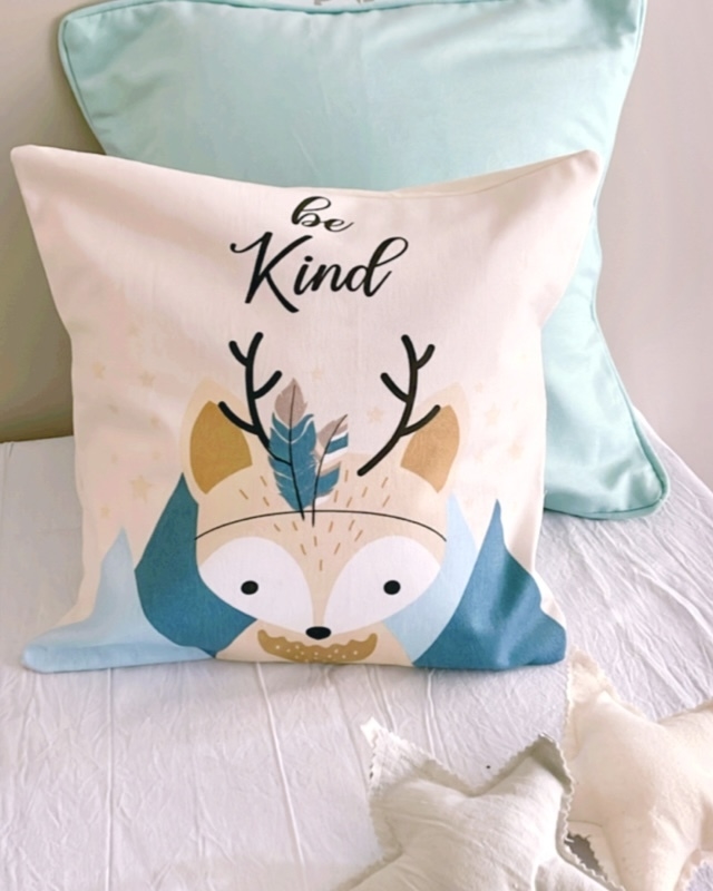 Almohadas con estampados sale