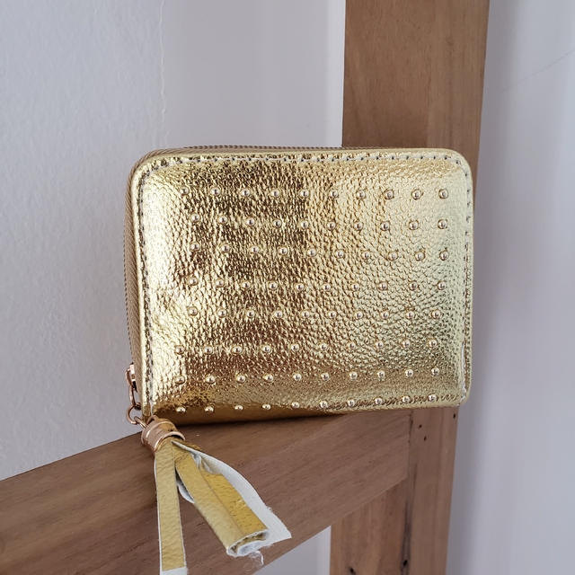 Billetera dorada new arrivals