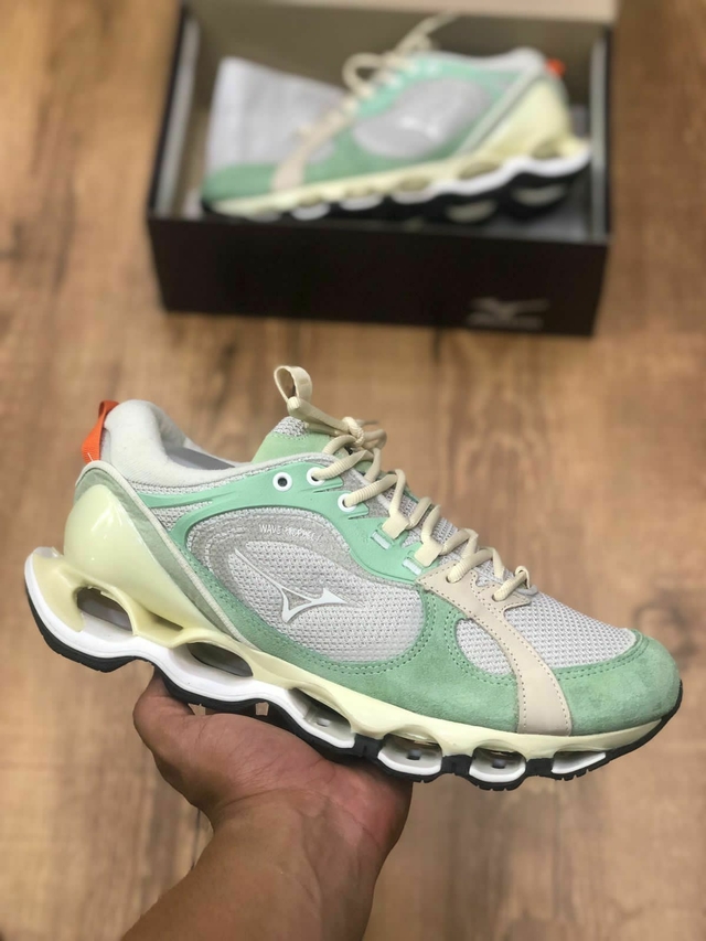 MIZUNO PROPHECY BETA 2 CREME VERDE DNC Multimarcas