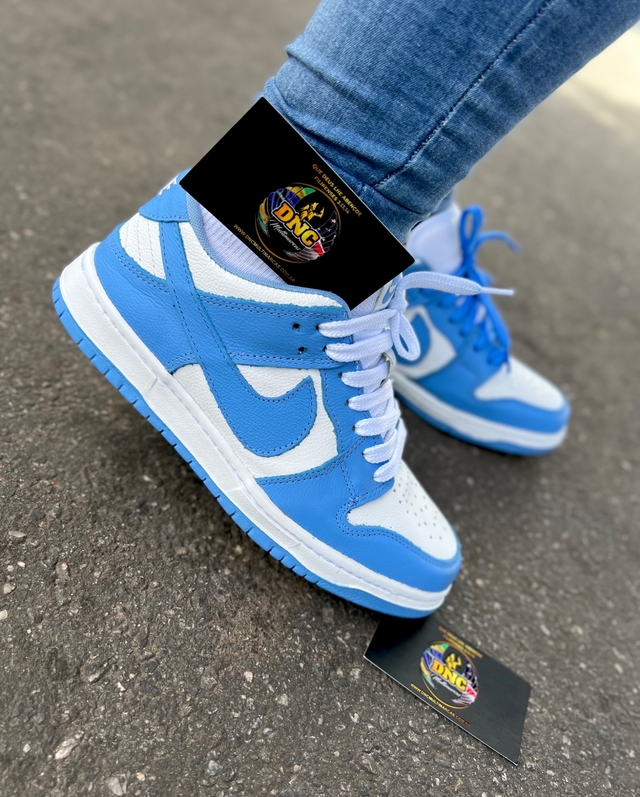 TÊNIS NIKE - SB DUNK LOW - AZUL/BRANCO