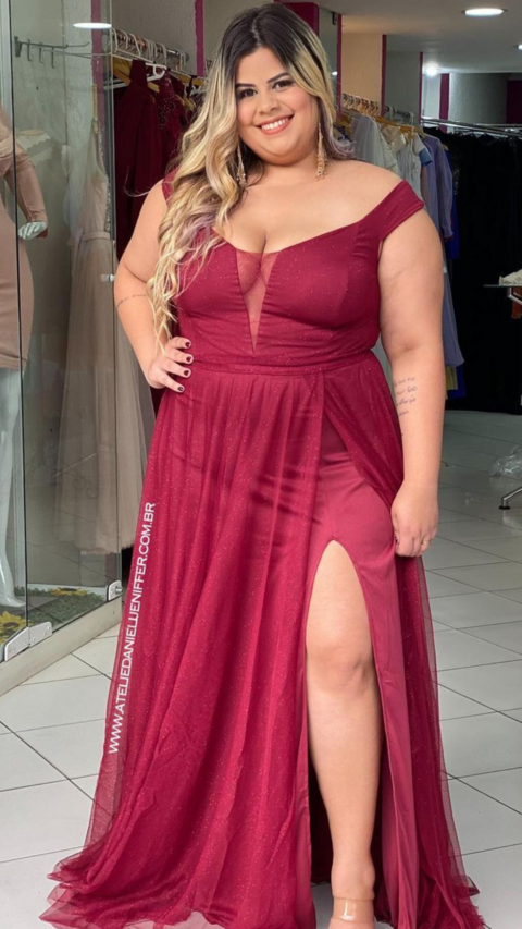 Vestido Ombro A Ombro Marsala Com Fenda Isabelly