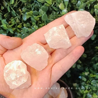 pedra de quartzo rosa bruta