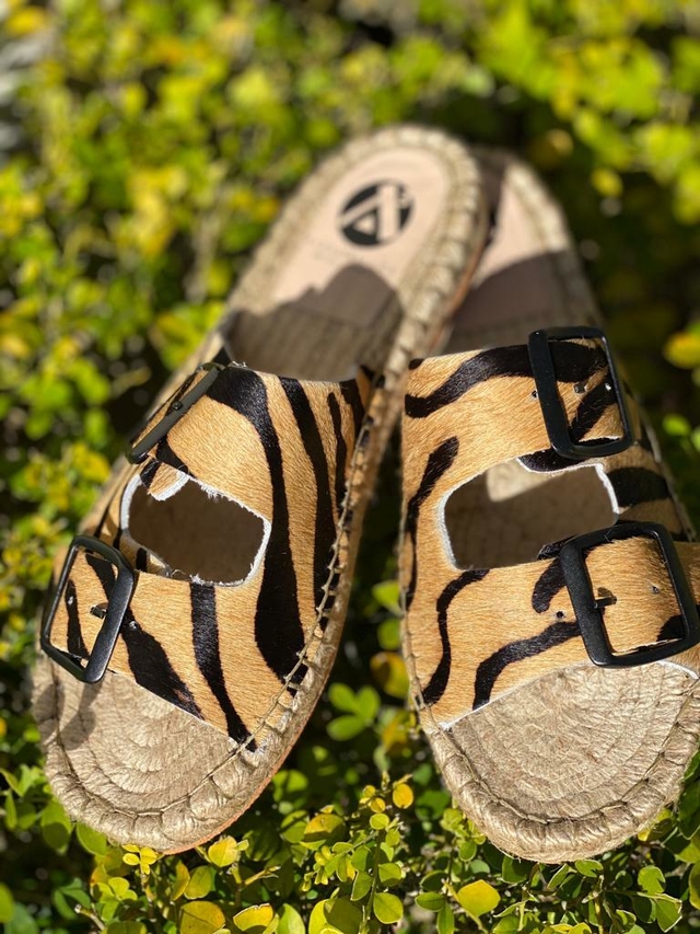 A3 espadrilles deals