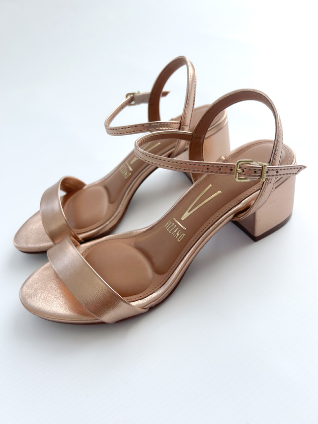 Rose gold sandals size 9 sale