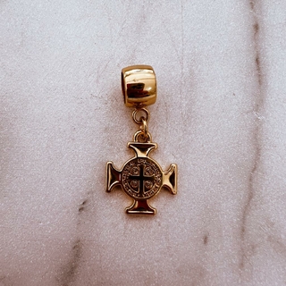 Pingente Dourado Cruz de Malta
