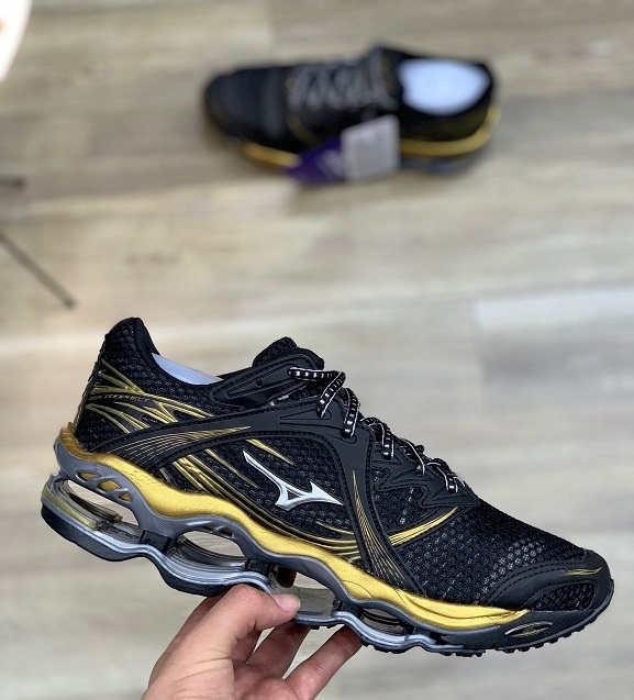 Tenis Mizuno Prophecy1 Preto com Amarelo